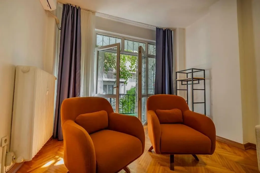 3-Bedroom Apartment With Balcony Istanbul