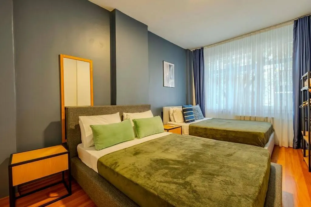 3-Bedroom Apartment With Balcony Istanbul