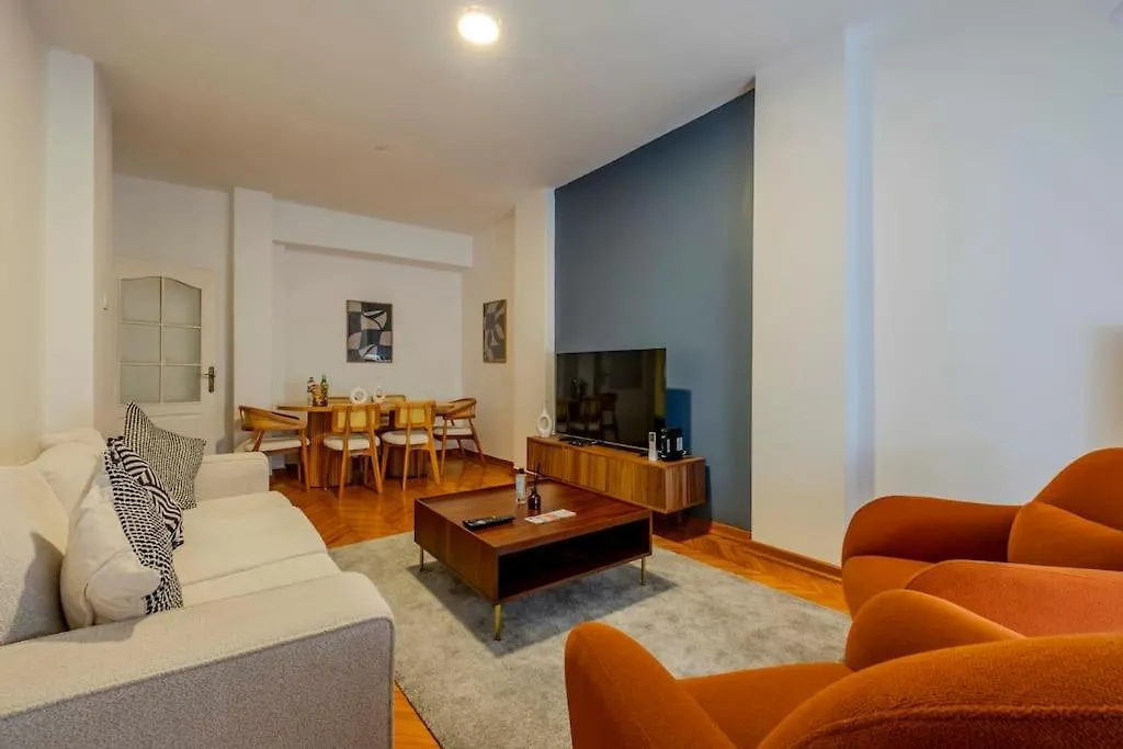 3-Bedroom Apartment With Balcony Istanbul Turkey