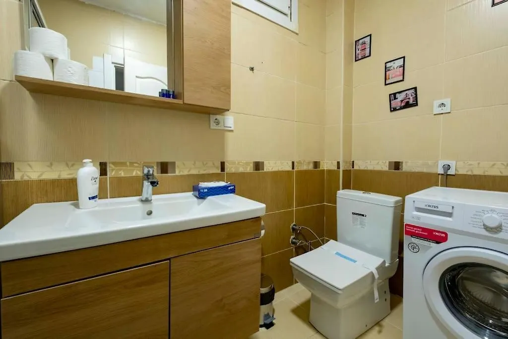 3-Bedroom Apartment With Balcony Stambuł